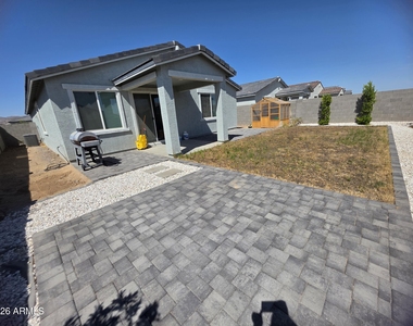 24553 W Hopi Street - Photo Thumbnail 15