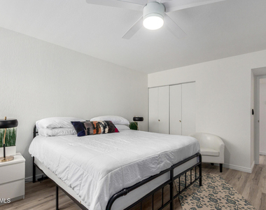 4610 N 68th Street - Photo Thumbnail 5