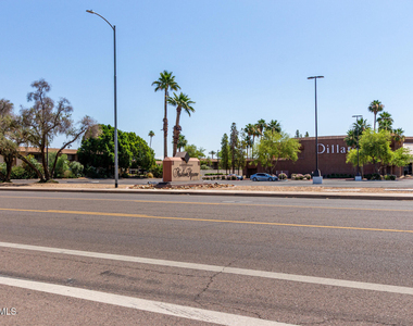 4610 N 68th Street - Photo Thumbnail 18