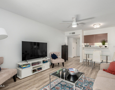 4610 N 68th Street - Photo Thumbnail 1