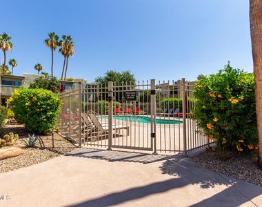 4610 N 68th Street - Photo Thumbnail 13