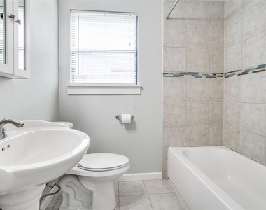 3733 Park Lane - Photo Thumbnail 8