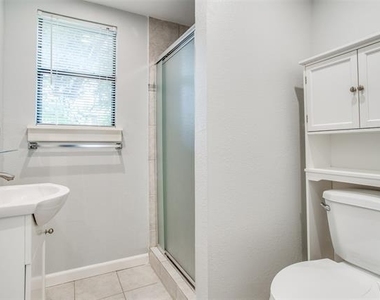 3733 Park Lane - Photo Thumbnail 6