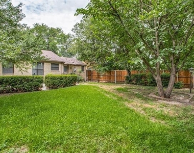3733 Park Lane - Photo Thumbnail 10