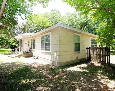 808 Emery Street - Photo Thumbnail 1