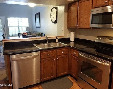 2333 E Southern Avenue - Photo Thumbnail 4