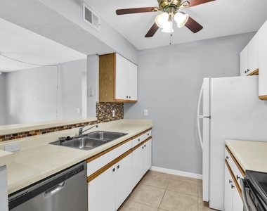 3995 W Mcnab Road - Photo Thumbnail 7
