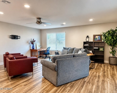 5509 S Mill Avenue S - Photo Thumbnail 6