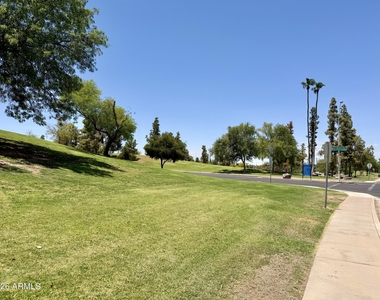 5509 S Mill Avenue S - Photo Thumbnail 12