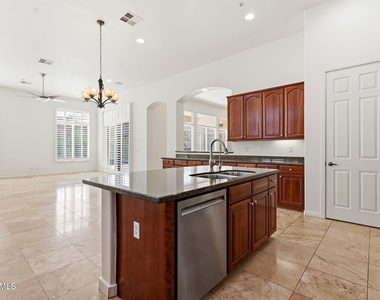 12391 N 145th Way - Photo Thumbnail 18