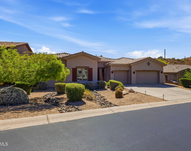 12391 N 145th Way - Photo Thumbnail 2