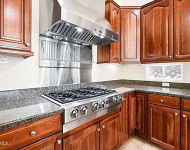 12391 N 145th Way - Photo Thumbnail 20