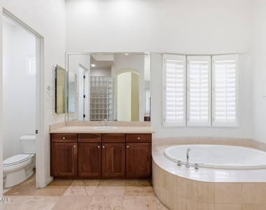 12391 N 145th Way - Photo Thumbnail 45