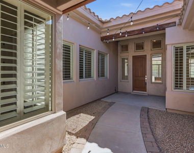 12391 N 145th Way - Photo Thumbnail 3