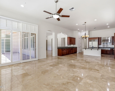 12391 N 145th Way - Photo Thumbnail 13