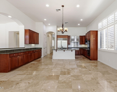 12391 N 145th Way - Photo Thumbnail 15