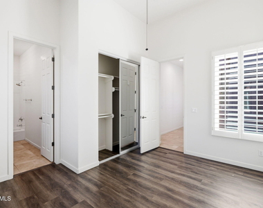 12391 N 145th Way - Photo Thumbnail 22