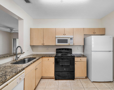 1161 Golden Lakes Boulevard - Photo Thumbnail 3
