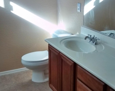 2965 E Blue Ridge Way - Photo Thumbnail 3