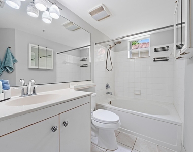 4117 Tuscany Way - Photo Thumbnail 7