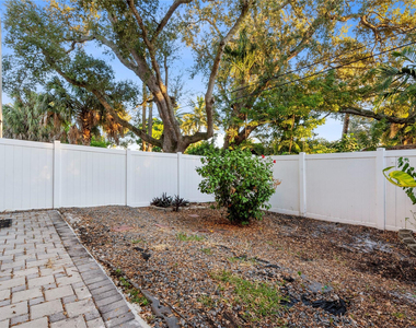 316 Sw 16th Street - Photo Thumbnail 8
