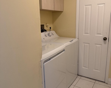 9741 Nw 37th Street - Photo Thumbnail 10