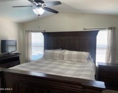 4038 S 183rd Drive - Photo Thumbnail 9