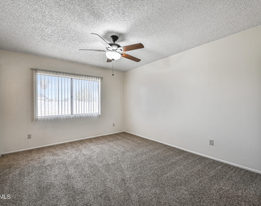 11102 W Turney Avenue - Photo Thumbnail 18