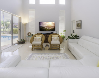 10849 Bal Harbor Drive - Photo Thumbnail 19