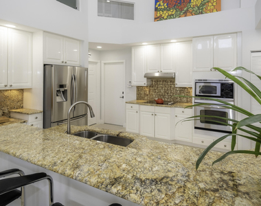 10849 Bal Harbor Drive - Photo Thumbnail 22