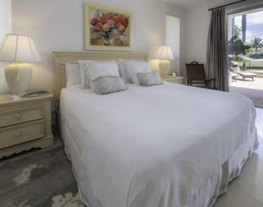 10849 Bal Harbor Drive - Photo Thumbnail 40