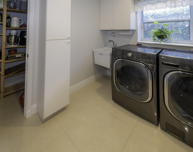 10849 Bal Harbor Drive - Photo Thumbnail 34