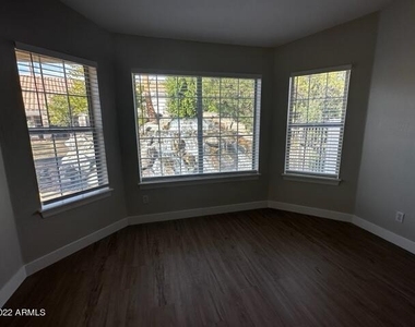 1410 W Crystal Springs Drive - Photo Thumbnail 16