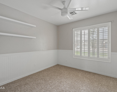 3746 E Magnus Circle - Photo Thumbnail 12