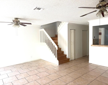 795 Crystal Lake Drive - Photo Thumbnail 4