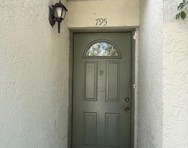 795 Crystal Lake Drive - Photo Thumbnail 19