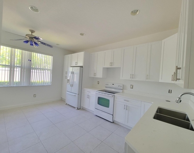3103 Anthem Way - Photo Thumbnail 12