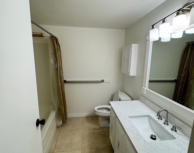 10821 N Military Trail - Photo Thumbnail 38