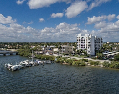 3901 S Flagler Drive - Photo Thumbnail 2
