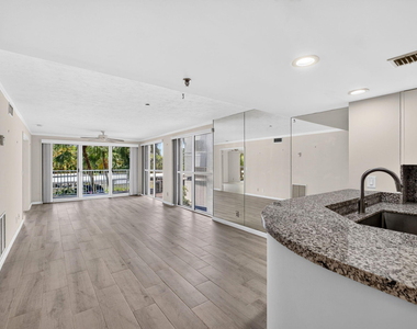 3901 S Flagler Drive - Photo Thumbnail 9