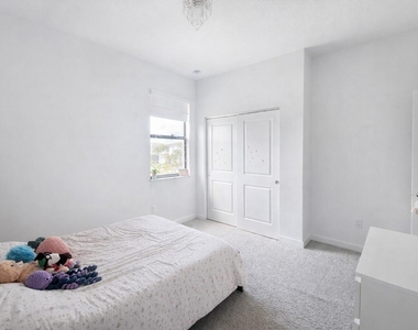 4388 Serpens Lane - Photo Thumbnail 29
