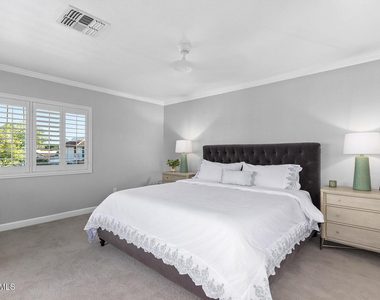 5822 N Scottsdale Road - Photo Thumbnail 14