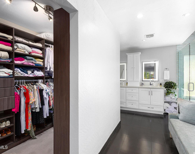 5822 N Scottsdale Road - Photo Thumbnail 18