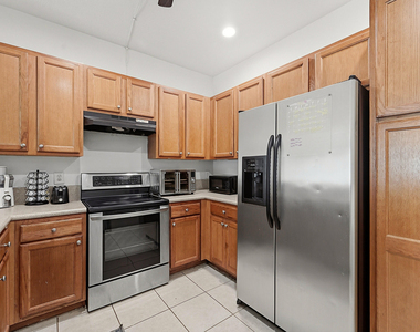 6720 Cypress Walk Terrace - Photo Thumbnail 8