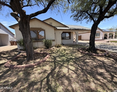 1041 S Matilda Street - Photo Thumbnail 1