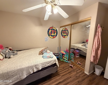 1041 S Matilda Street - Photo Thumbnail 11