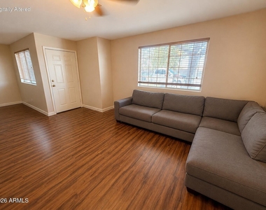 1041 S Matilda Street - Photo Thumbnail 6