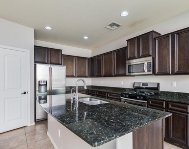 3481 S Bluejay Drive - Photo Thumbnail 9