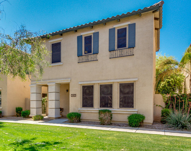 3481 S Bluejay Drive - Photo Thumbnail 2