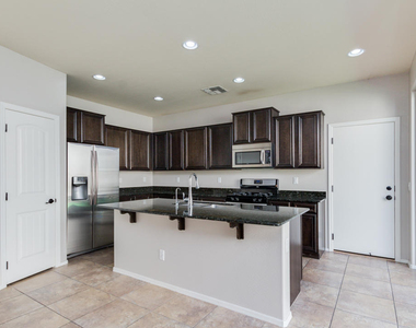 3481 S Bluejay Drive - Photo Thumbnail 8
